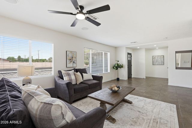 1625 W ORANGEWOOD Avenue, Phoenix, AZ 85021