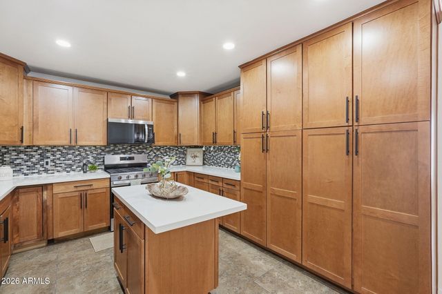 1625 W ORANGEWOOD Avenue, Phoenix, AZ 85021