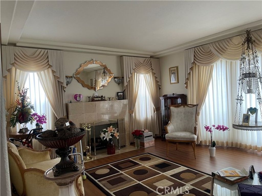 2628 W 76th, Inglewood, CA 90305