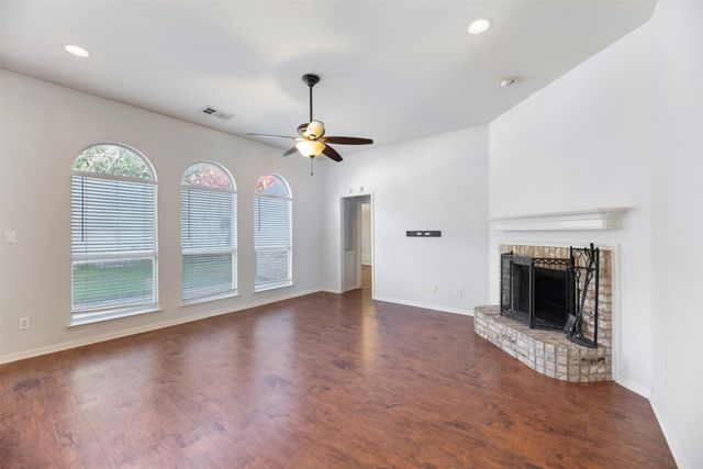 5541 Dunn Hill Drive, Fort Worth, TX 76137