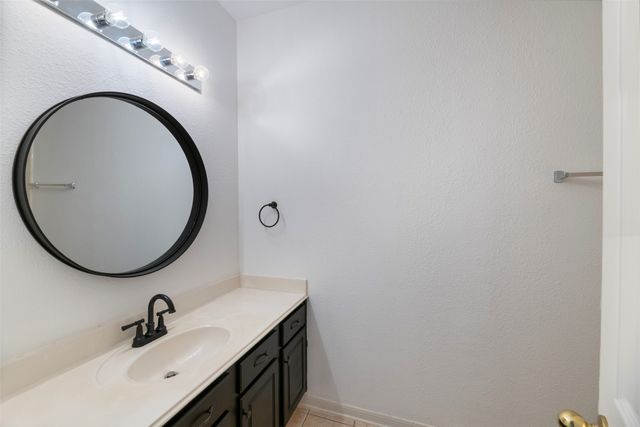 5541 Dunn Hill Drive, Fort Worth, TX 76137