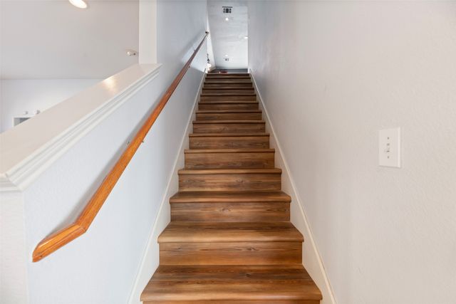 5541 Dunn Hill Drive, Fort Worth, TX 76137