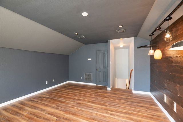 5541 Dunn Hill Drive, Fort Worth, TX 76137