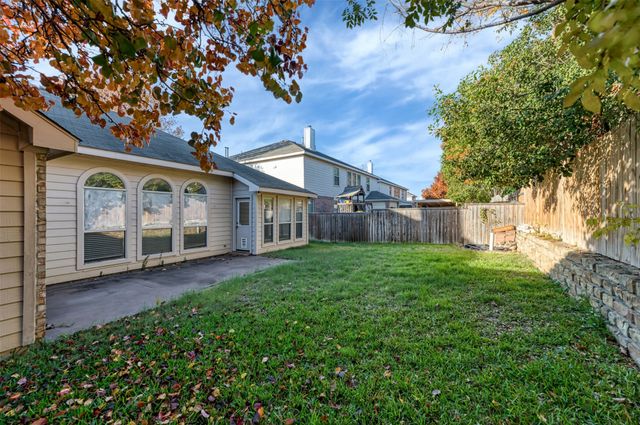 5541 Dunn Hill Drive, Fort Worth, TX 76137