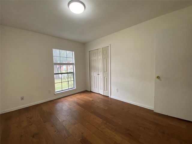 2018 Clark Trail, Grand Prairie, TX 75052