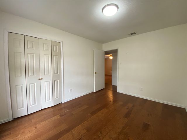 2018 Clark Trail, Grand Prairie, TX 75052