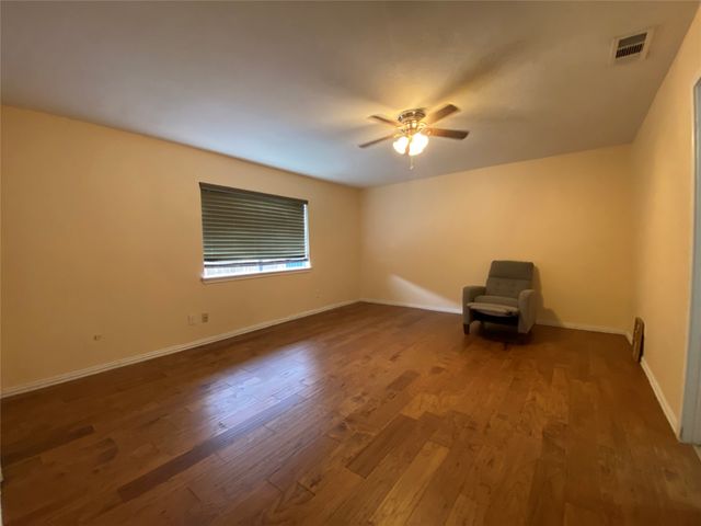 2018 Clark Trail, Grand Prairie, TX 75052