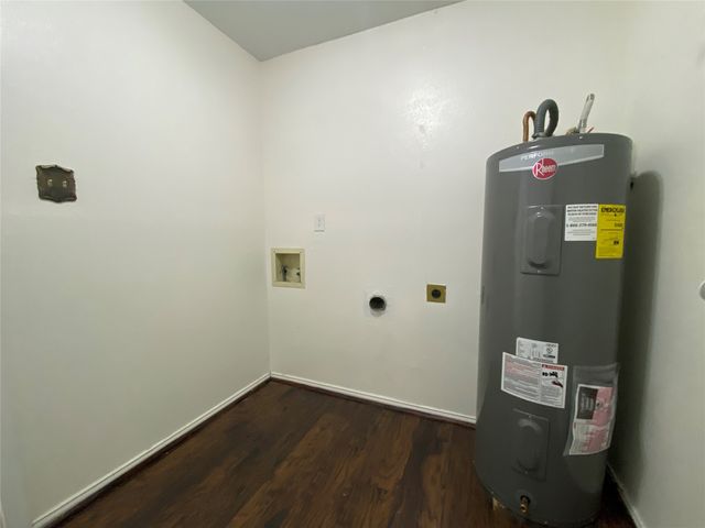 2018 Clark Trail, Grand Prairie, TX 75052