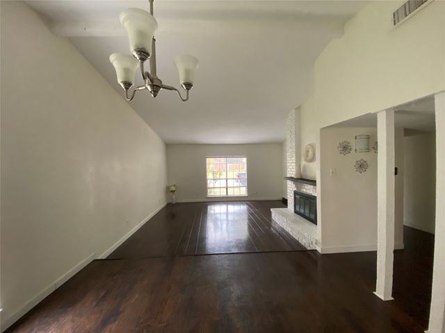 2018 Clark Trail, Grand Prairie, TX 75052