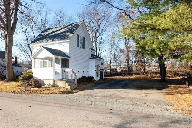 4 County Lane, Easton, MA 02375