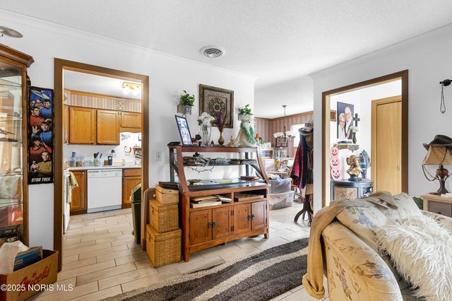 1001 Decker Avenue, Findlay, OH 45840