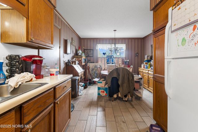 1001 Decker Avenue, Findlay, OH 45840