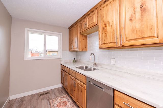 2015 W 4450 S, Roy, UT 84067