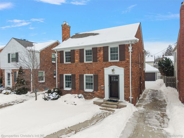 446 McKinley Avenue, Grosse Pointe Farms, MI 48236