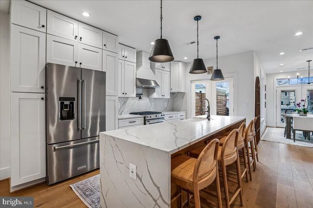 522 NW TAYLOR ST NW, Washington, DC 20011