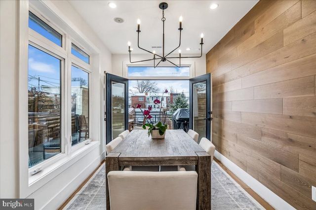 522 NW TAYLOR ST NW, Washington, DC 20011