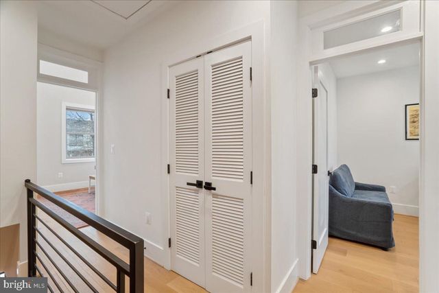 522 NW TAYLOR ST NW, Washington, DC 20011