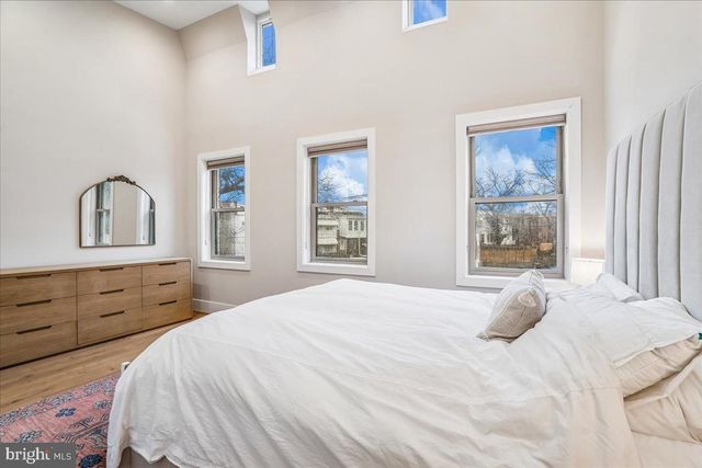 522 NW TAYLOR ST NW, Washington, DC 20011