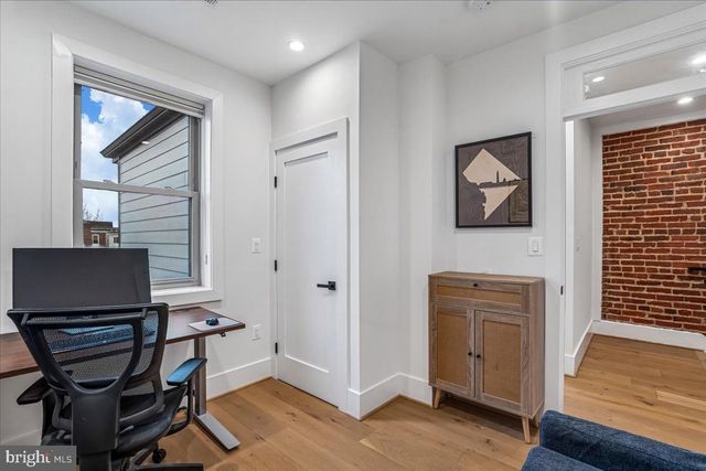 522 NW TAYLOR ST NW, Washington, DC 20011