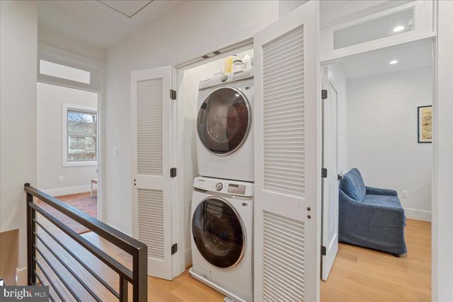 522 NW TAYLOR ST NW, Washington, DC 20011