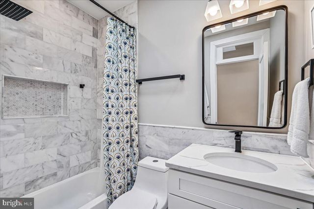 522 NW TAYLOR ST NW, Washington, DC 20011