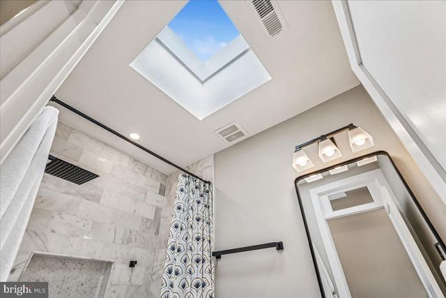 522 NW TAYLOR ST NW, Washington, DC 20011