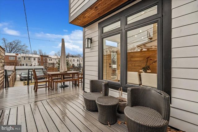 522 NW TAYLOR ST NW, Washington, DC 20011