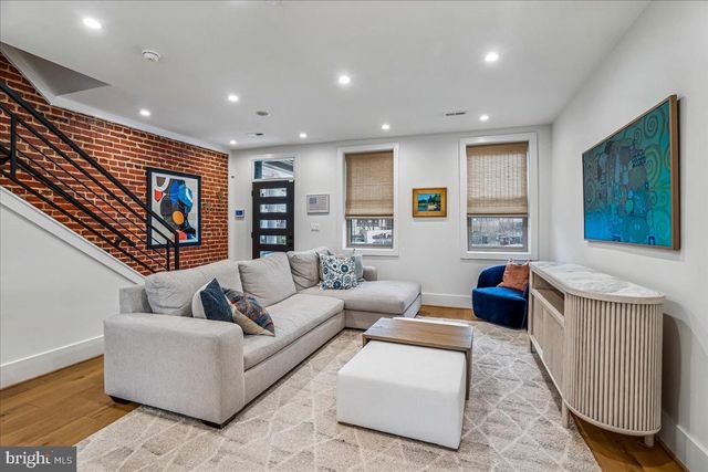 522 NW TAYLOR ST NW, Washington, DC 20011