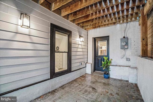 522 NW TAYLOR ST NW, Washington, DC 20011