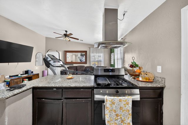 68-70 S Jaye Street, Porterville, CA 93257