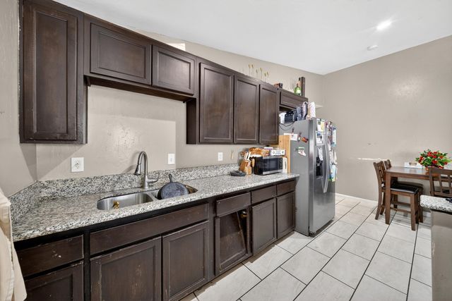 68-70 S Jaye Street, Porterville, CA 93257