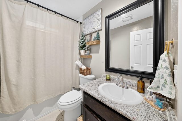 68-70 S Jaye Street, Porterville, CA 93257