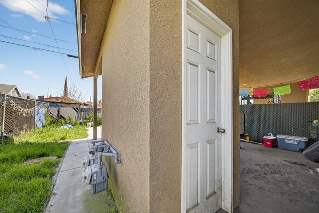 68-70 S Jaye Street, Porterville, CA 93257