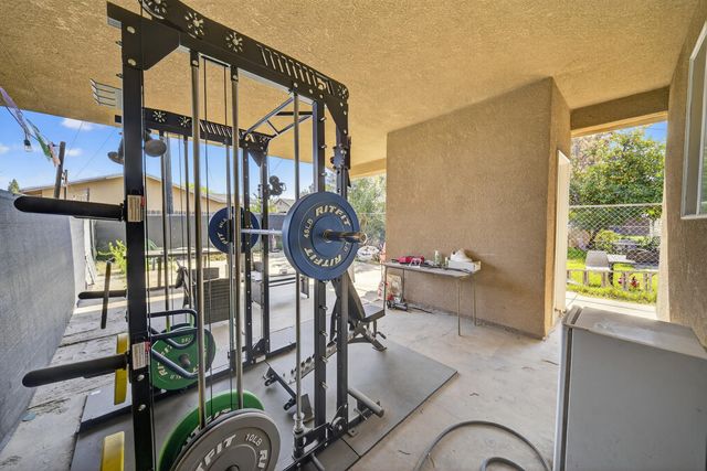 68-70 S Jaye Street, Porterville, CA 93257