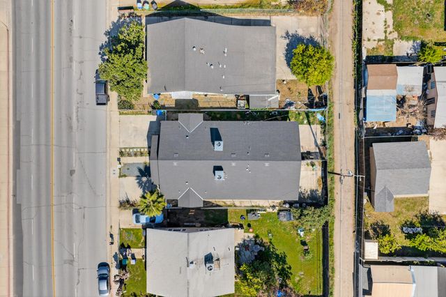 68-70 S Jaye Street, Porterville, CA 93257