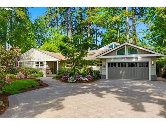 1051 SUNNINGDALE Rd, Lake Oswego, OR 97034