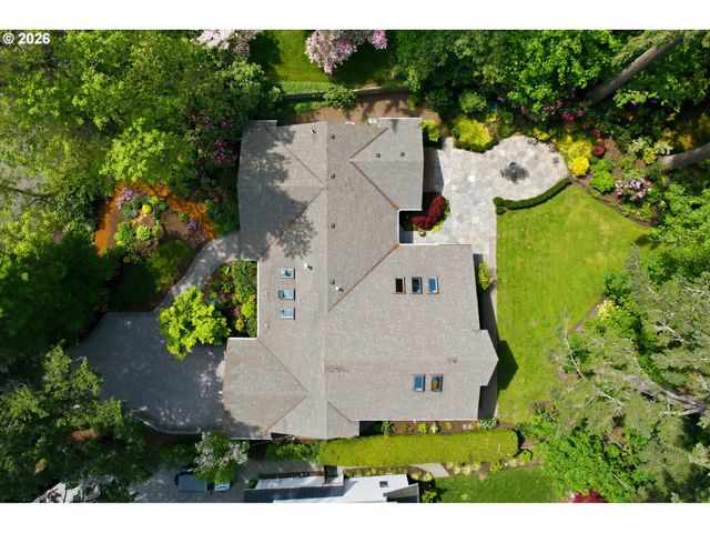 1051 SUNNINGDALE Rd, Lake Oswego, OR 97034