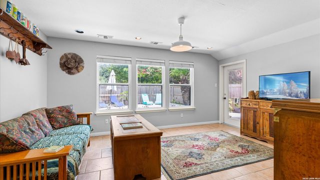 1208 Terrace Ct, New Braunfels, TX 78130