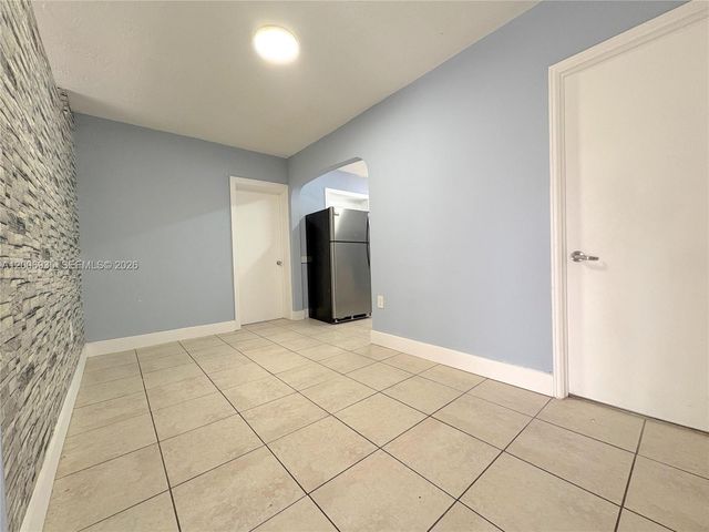 1815 Mckinley St 9, Hollywood, FL 33020