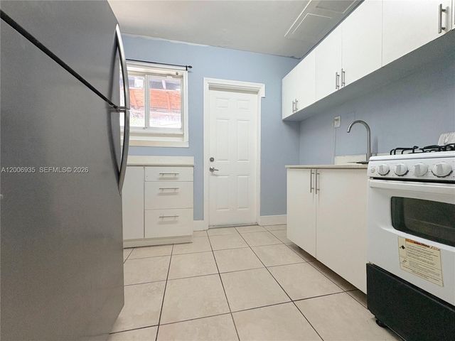 1815 Mckinley St 9, Hollywood, FL 33020