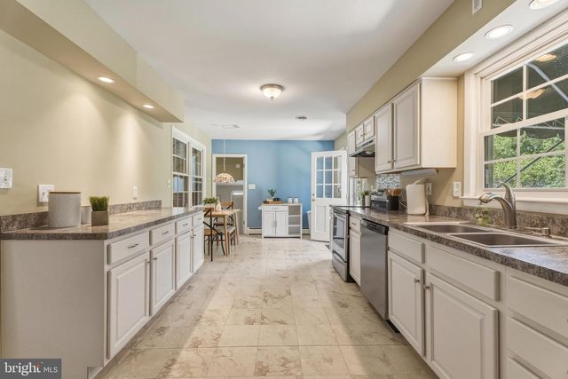 1802 DULANEY VALLEY RD, Lutherville Timonium, MD 21093