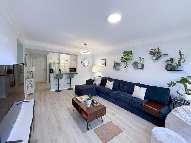 275 Murcia Drive 304, Jupiter, FL 33458