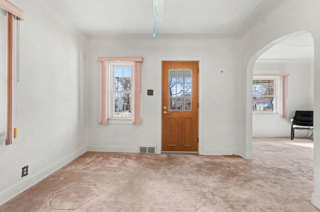 1805 Fremont Avenue, Bay City, MI 48708