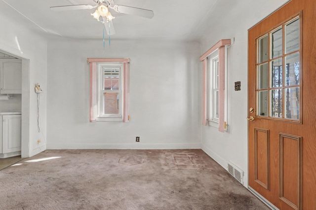 1805 Fremont Avenue, Bay City, MI 48708