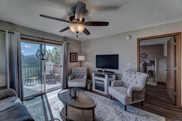 6640 MANCHESTER, Summerset, SD 57718