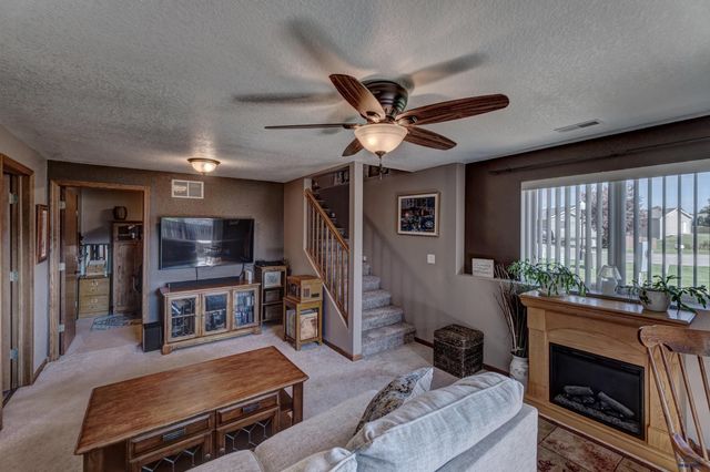 6640 MANCHESTER, Summerset, SD 57718