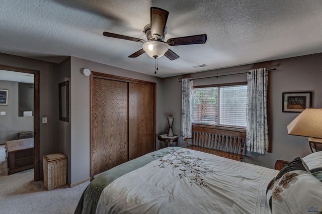 6640 MANCHESTER, Summerset, SD 57718