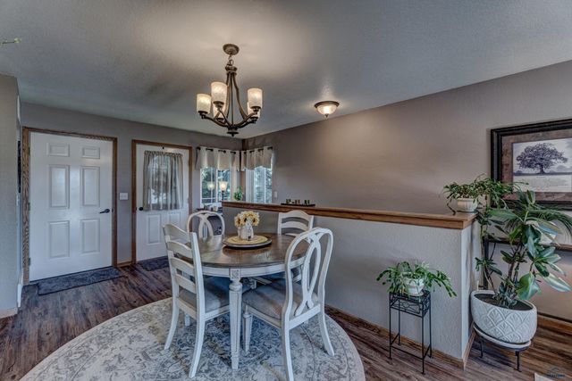 6640 MANCHESTER, Summerset, SD 57718