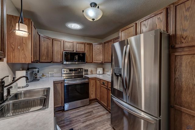 6640 MANCHESTER, Summerset, SD 57718
