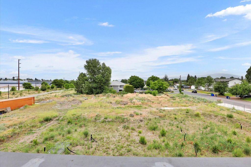 12419 E 3rd Ave, Spokane Valley, WA 99216